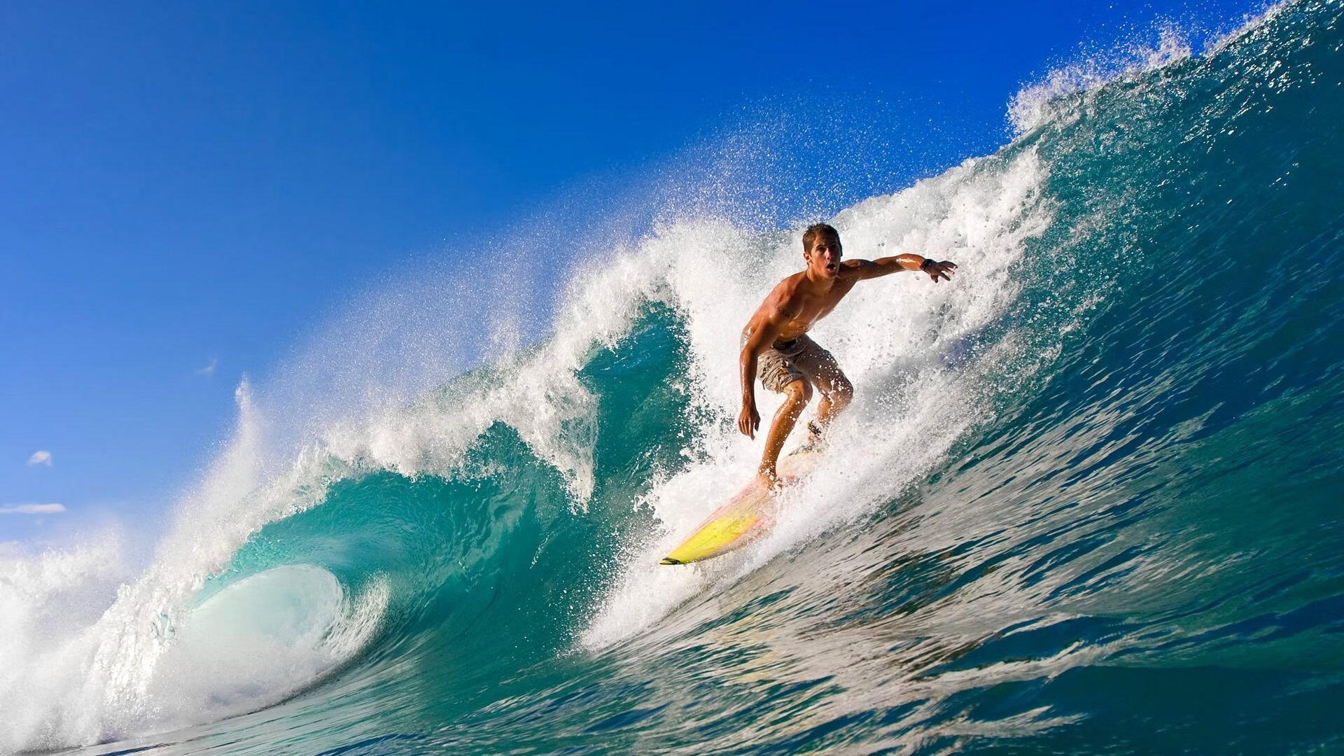 国际亲子足球体验营，锻炼身体家庭互动，足球亲子活动方案